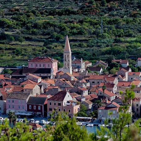 Nine Olives Hvar فيلة *