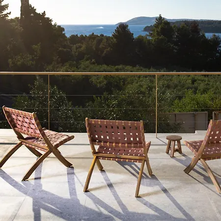 Nine Olives Hvar