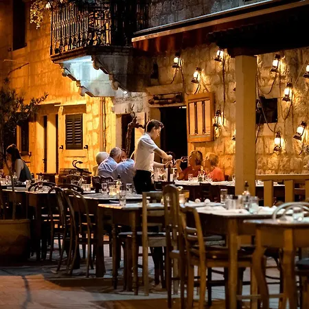 Nine Olives Hvar فيلة *