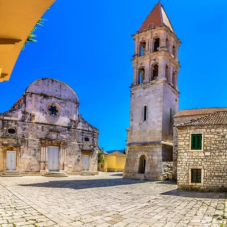 Nine Olives Hvar فيلة
