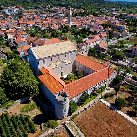 Nine Olives Hvar ヴィラ スタリー・グラード