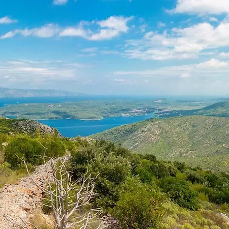 Nine Olives Hvar فيلة ستاري غراد