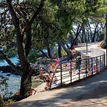 Nine Olives Hvar