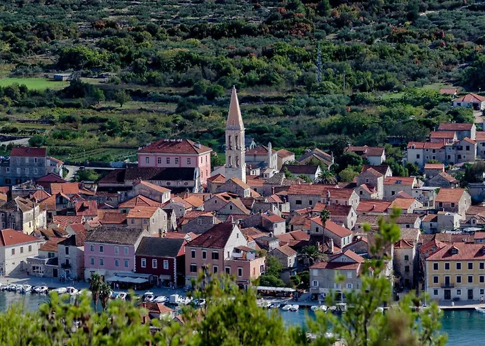 Nine Olives Hvar Villa *